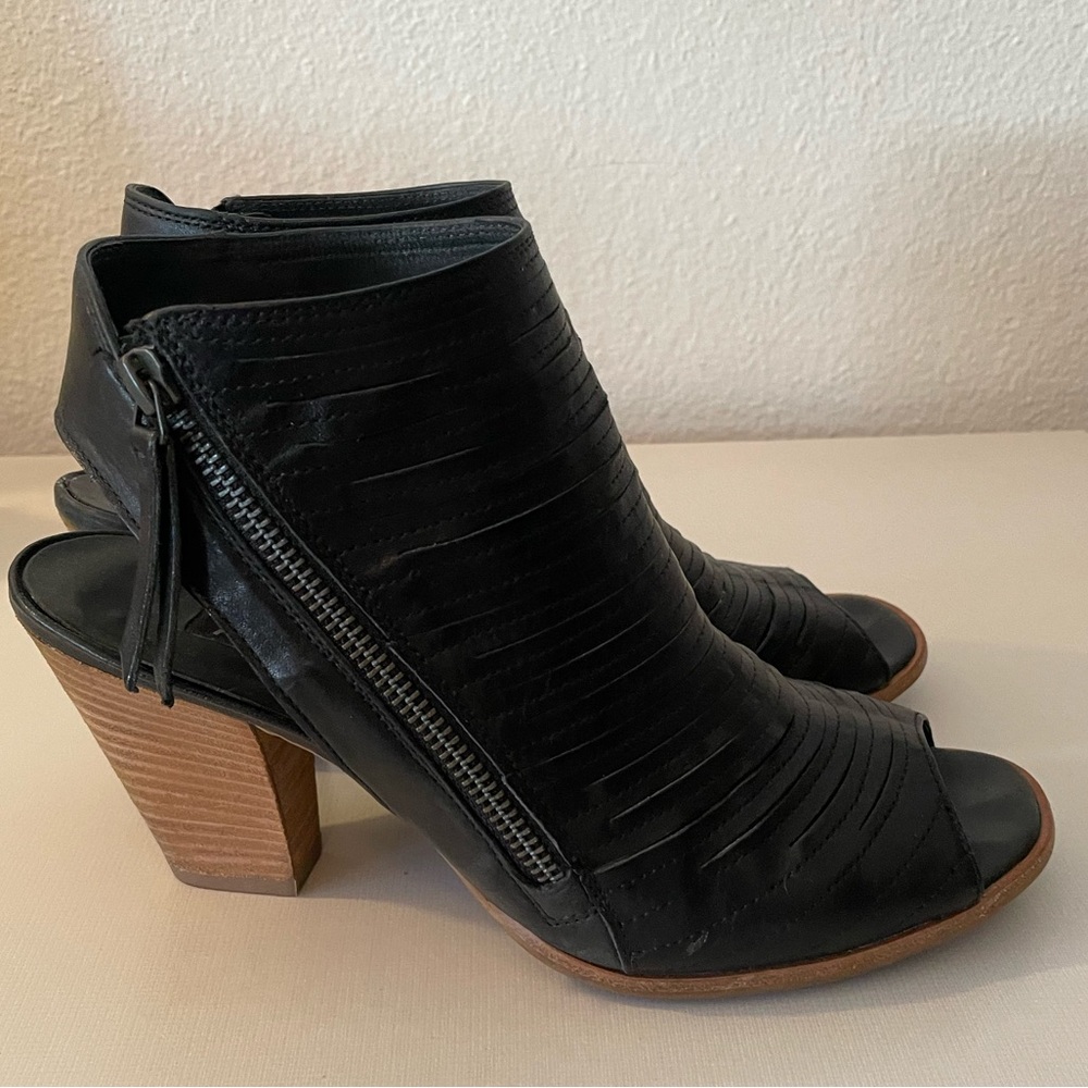 Paul Green Black Leather Peep Toe Heeled Sandals Size 8.5 - Picture 4 of 10